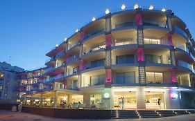 One Ibiza Suites 5*