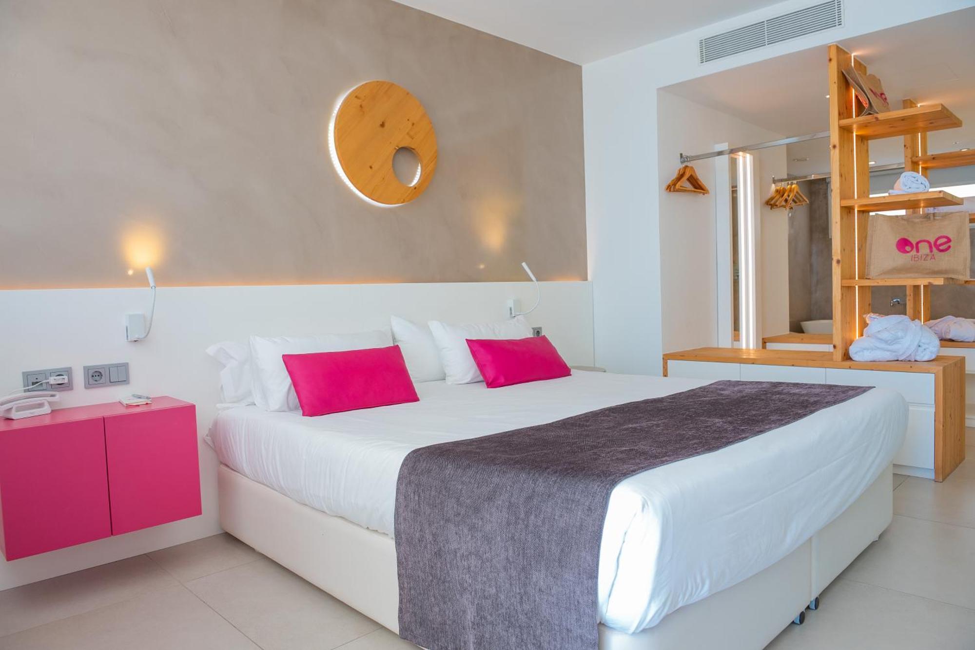 One Ibiza Suites Exterior photo A room at the hotel