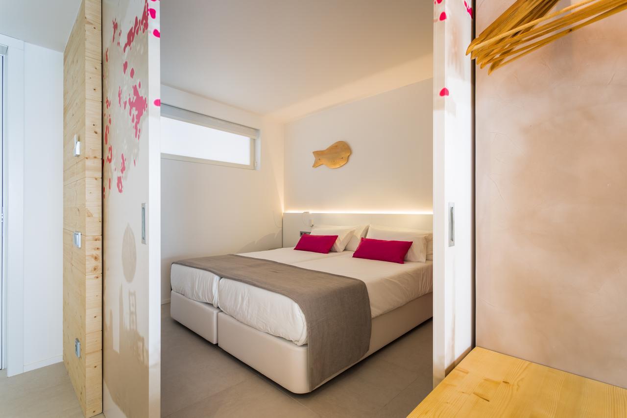 One Ibiza Suites Room photo
